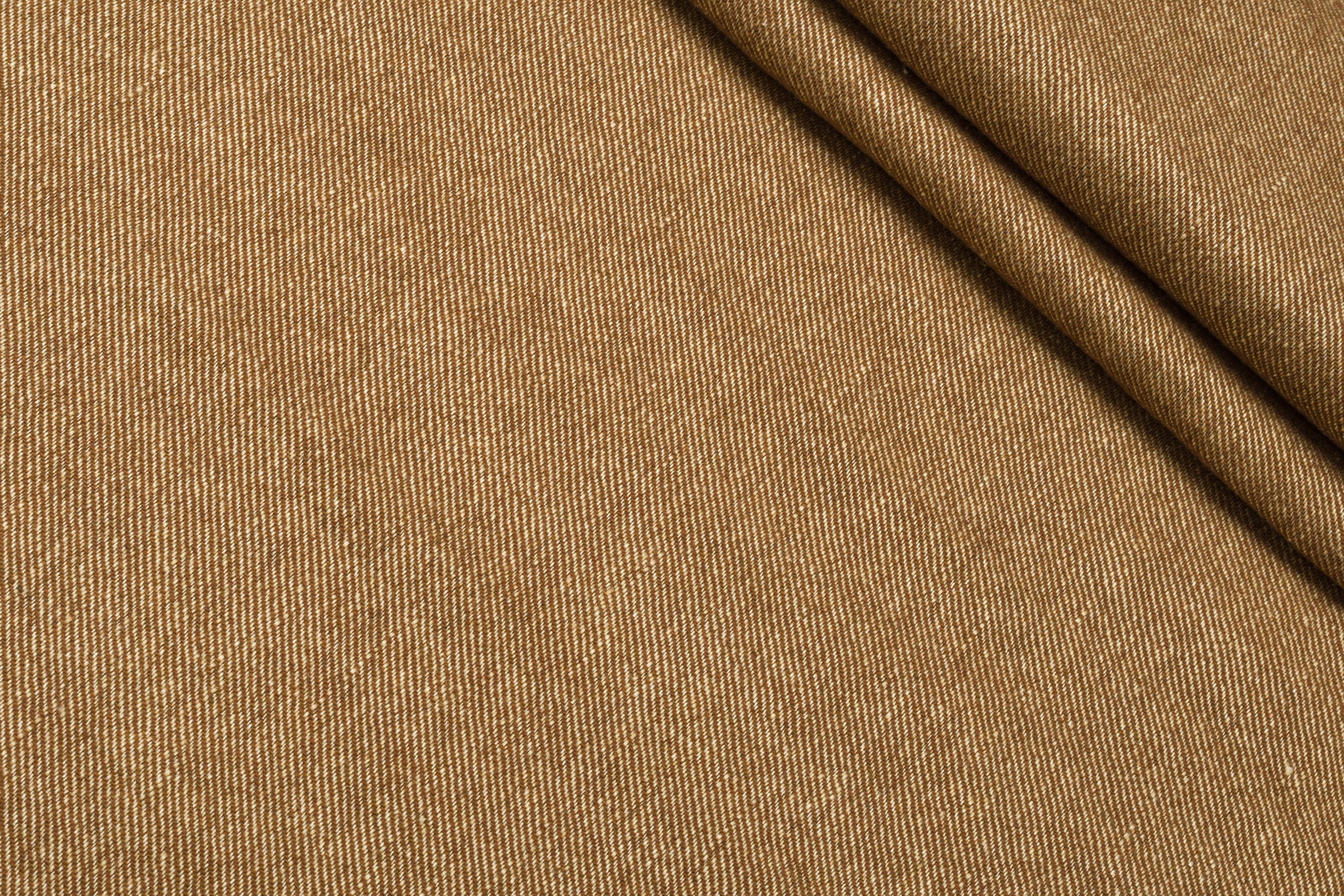 КОСТЮМНА ШОВК БАВОВНА