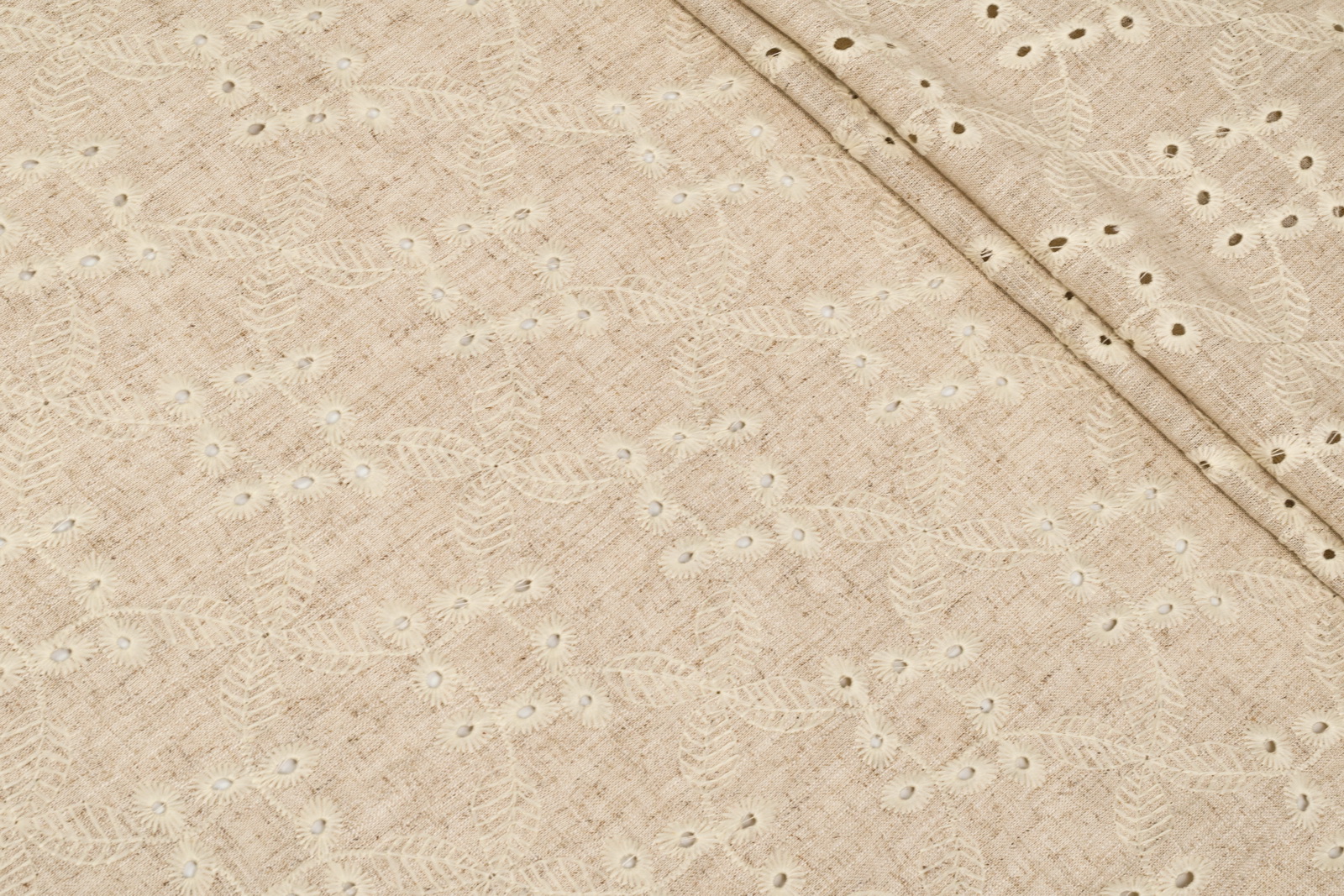 ЛЕН СТРЕЙЧ С ВЫШИВКОЙ