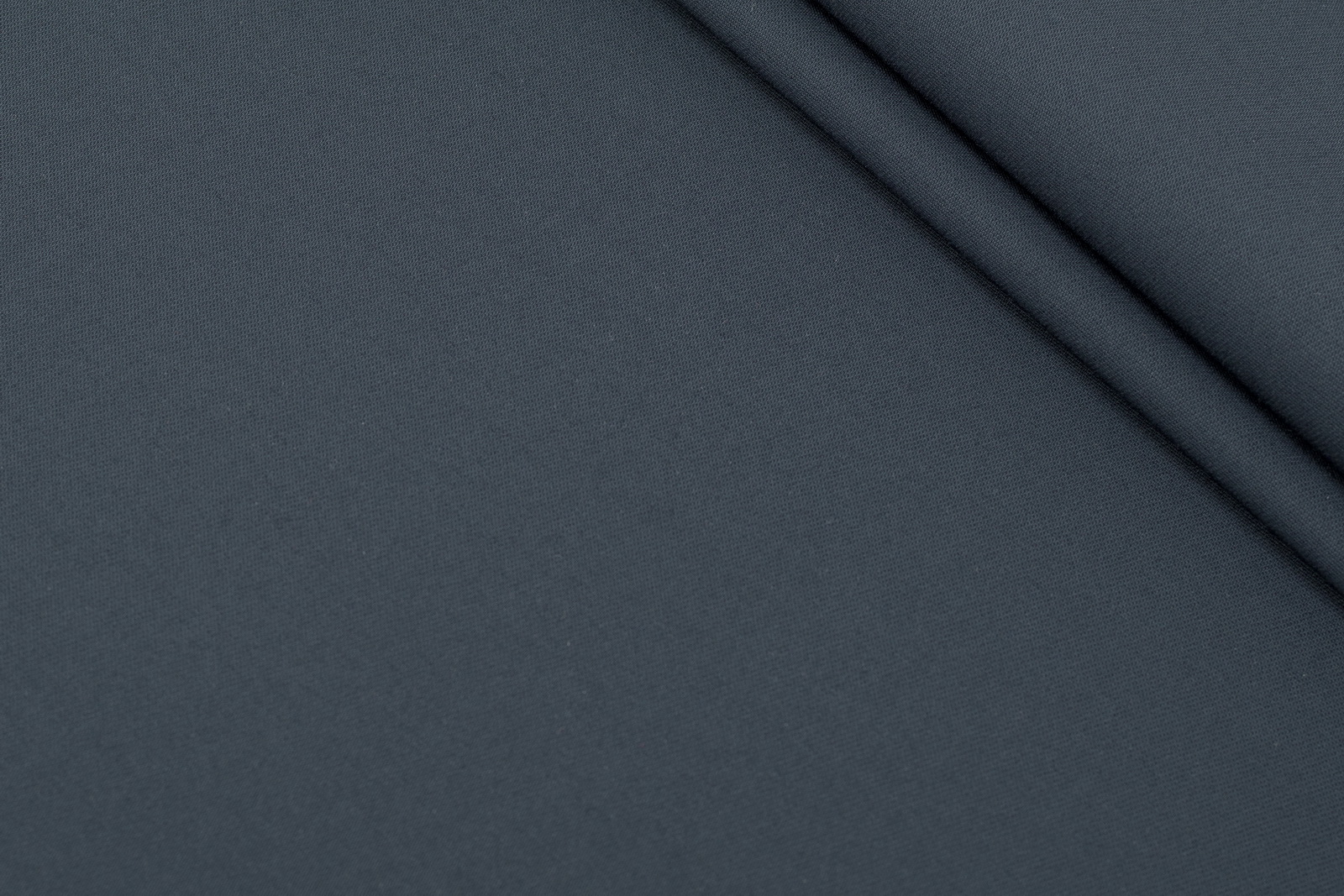 КОСТЮМНА ШОВК ВОВНА