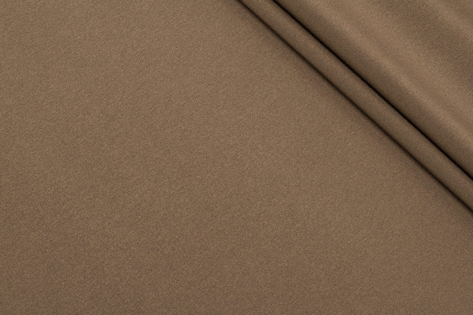 КОСТЮМНА  CHESTER