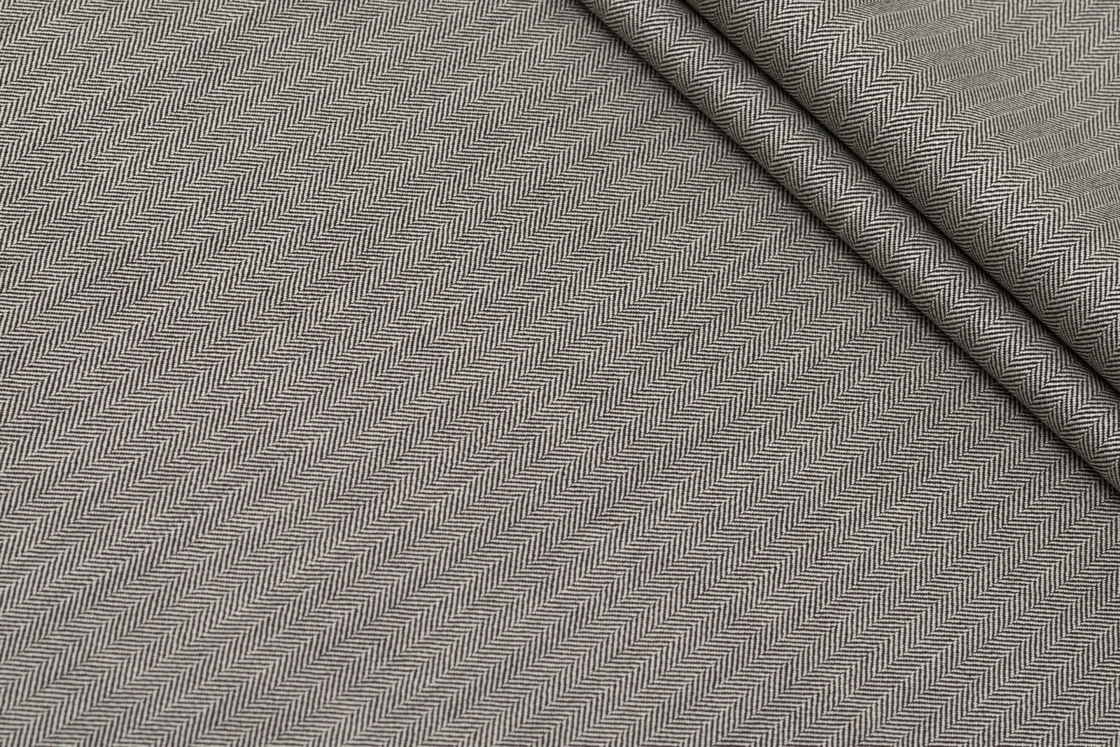 КОСТЮМНАЯ ШЕРСТЬ АНГЛИЯ