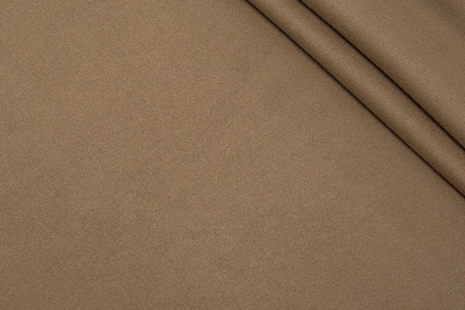 КОСТЮМНА BRIGITTE