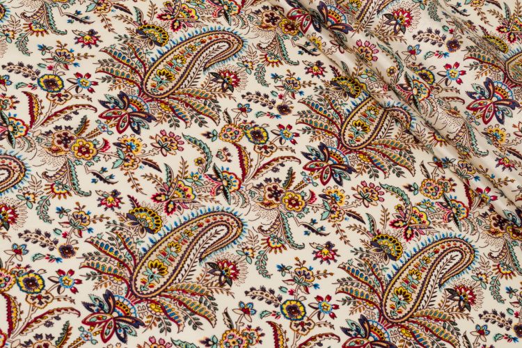 ВІСКОЗА ПОЛІРОВАНА СТРЕЙЧ ПРИНТ Молочний Турецькі огірки,1140215